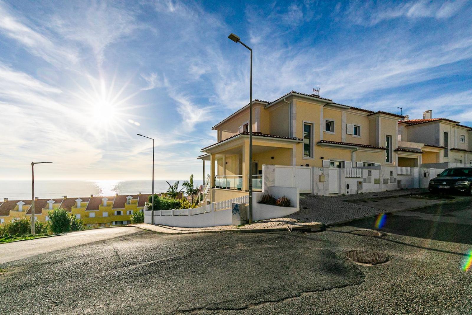 Hotel Vibing & Liming Ericeira Esterno foto