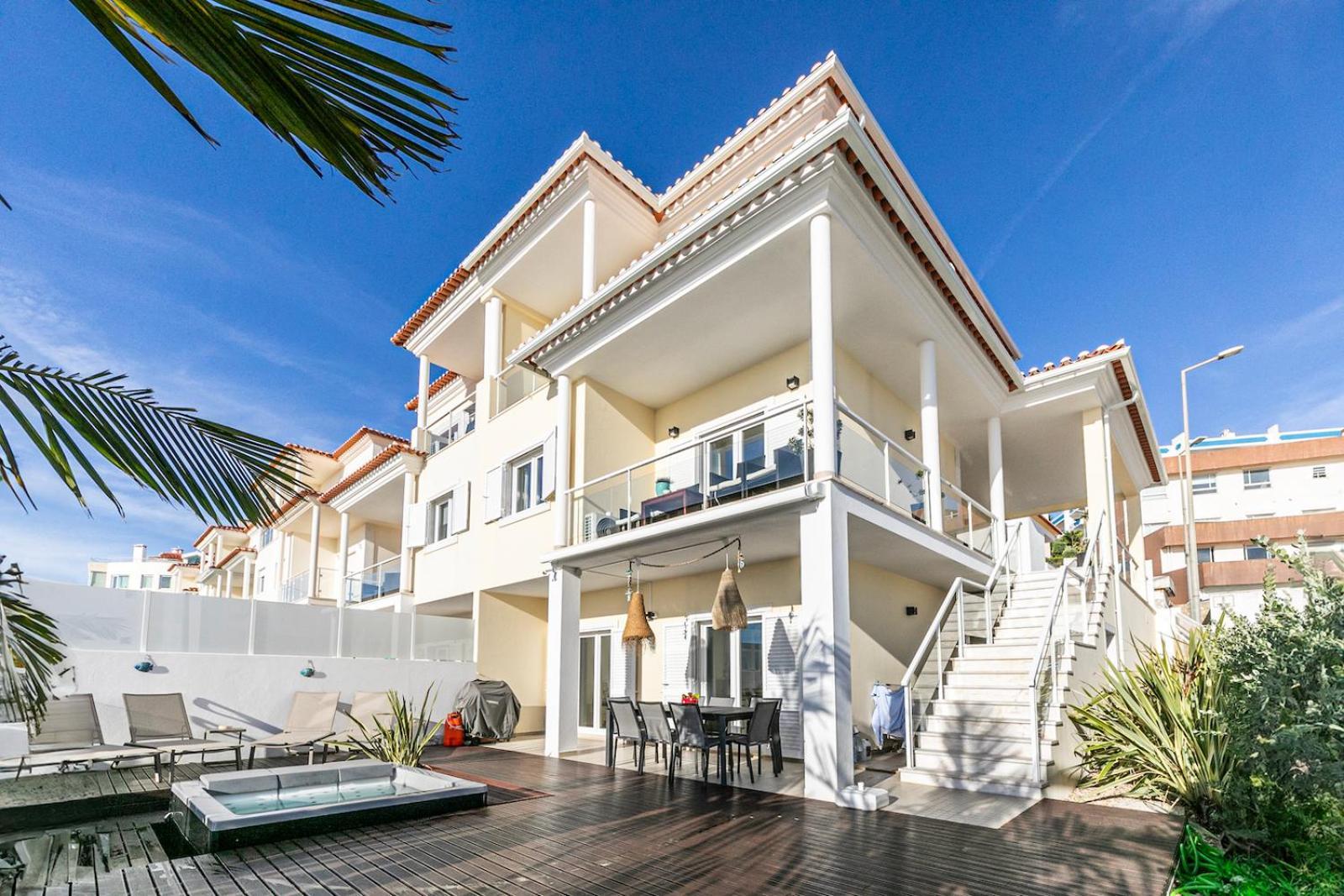 Hotel Vibing & Liming Ericeira Esterno foto