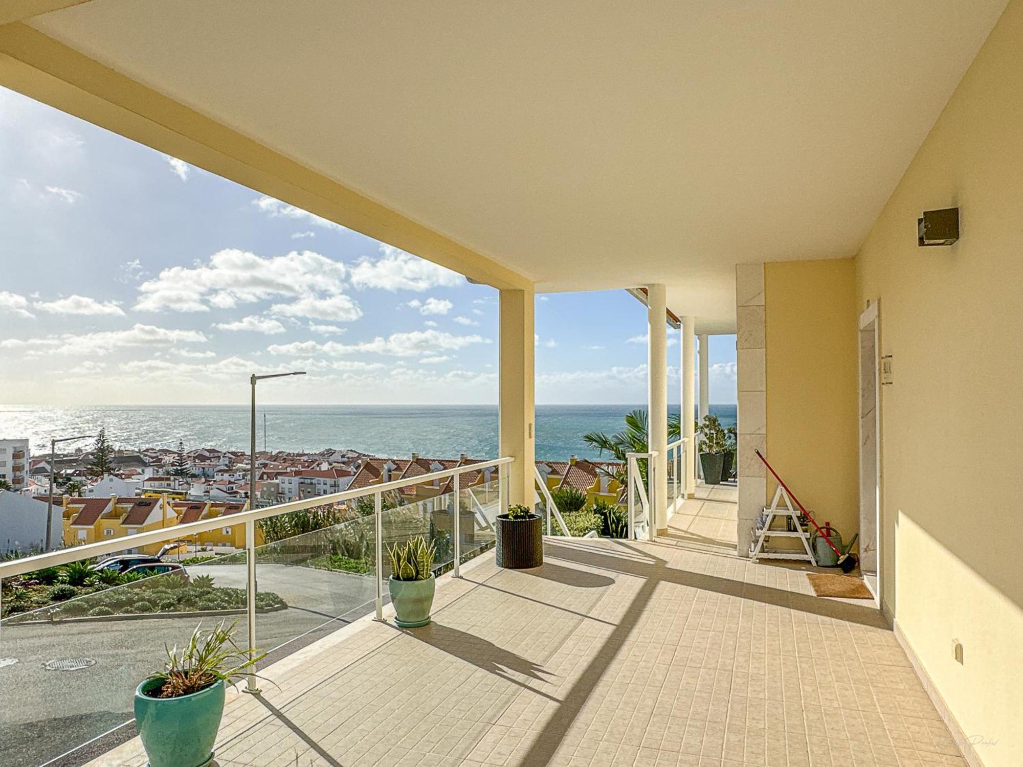 Hotel Vibing & Liming Ericeira Esterno foto